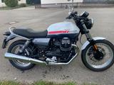 Moto Guzzi V7 850 Special  - MOTO GUZZI V7 850