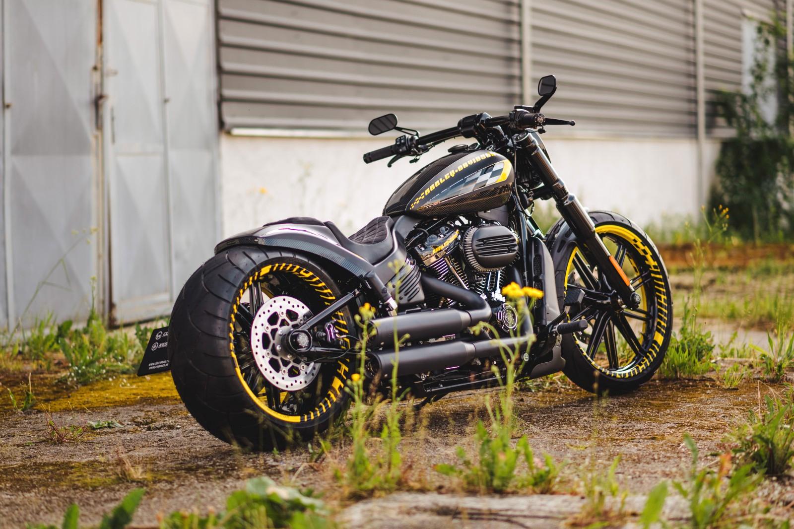 Harley-Davidson Breakout 114 "Yellow Racer" 280 by Cult-Werk