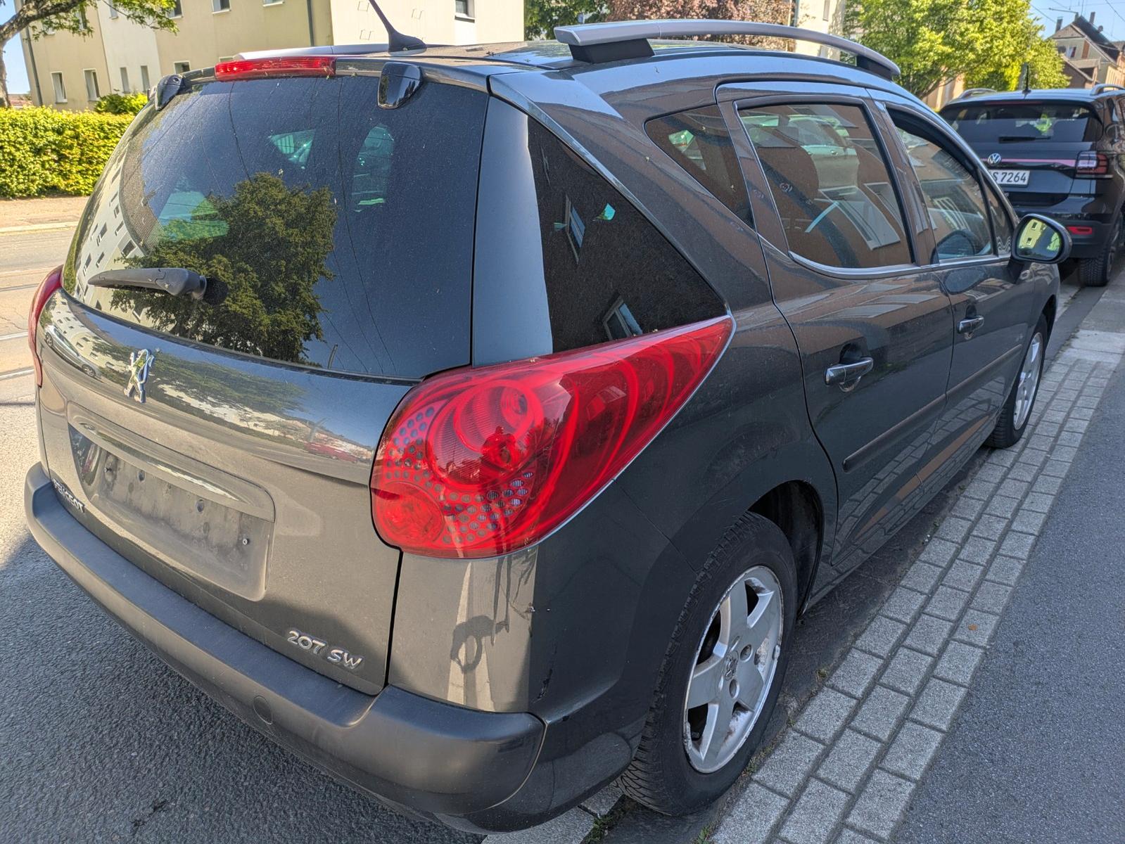 Peugeot 207 2009 — photo 5