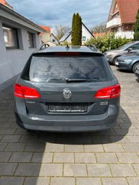 Fahrzeugabbildung Volkswagen Passat Variant Trendline BlueMotion