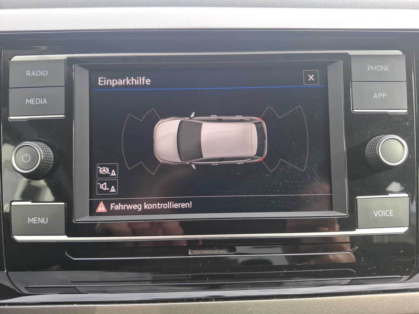 Fahrzeugabbildung Volkswagen Polo TSI Comfortline AppConnect Klima PDC SHZ