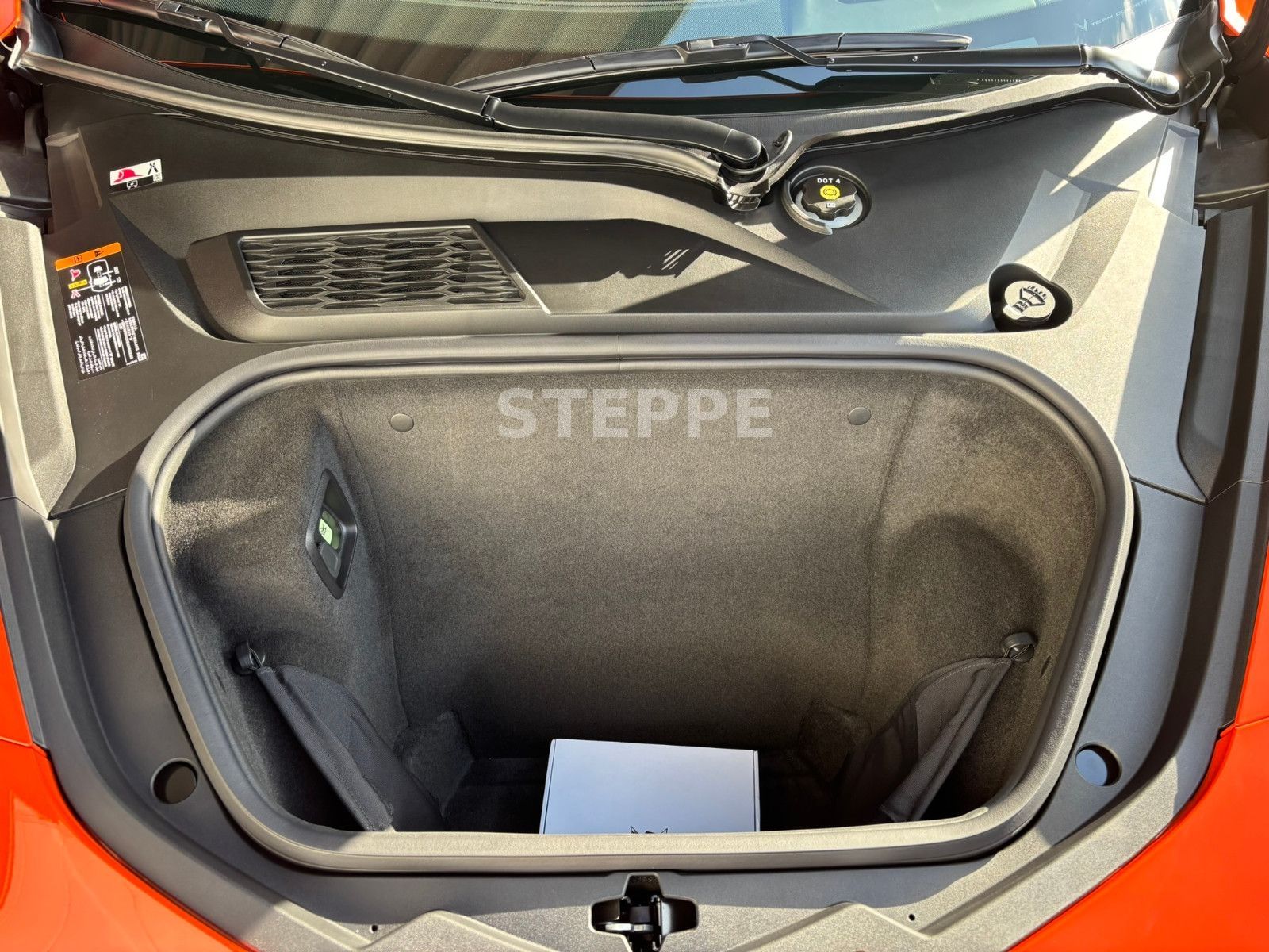 Corvette C8 E-Ray 3LZ Coupe EU-Mod Herst.Garantie