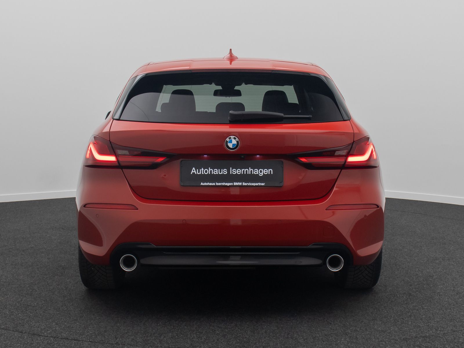 Fahrzeugabbildung BMW 118d SportLine Kamera HUD DAB H/K Stop&Go Komfor