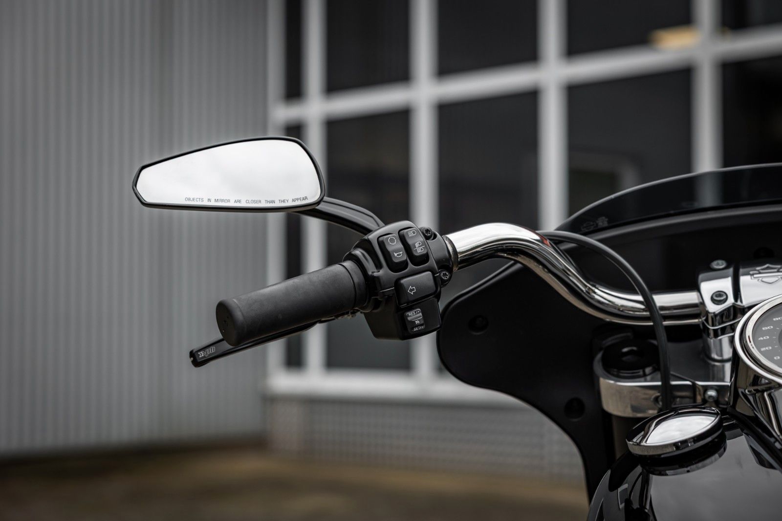 Fahrzeugabbildung Harley-Davidson FLSB SPORT GLIDE 107