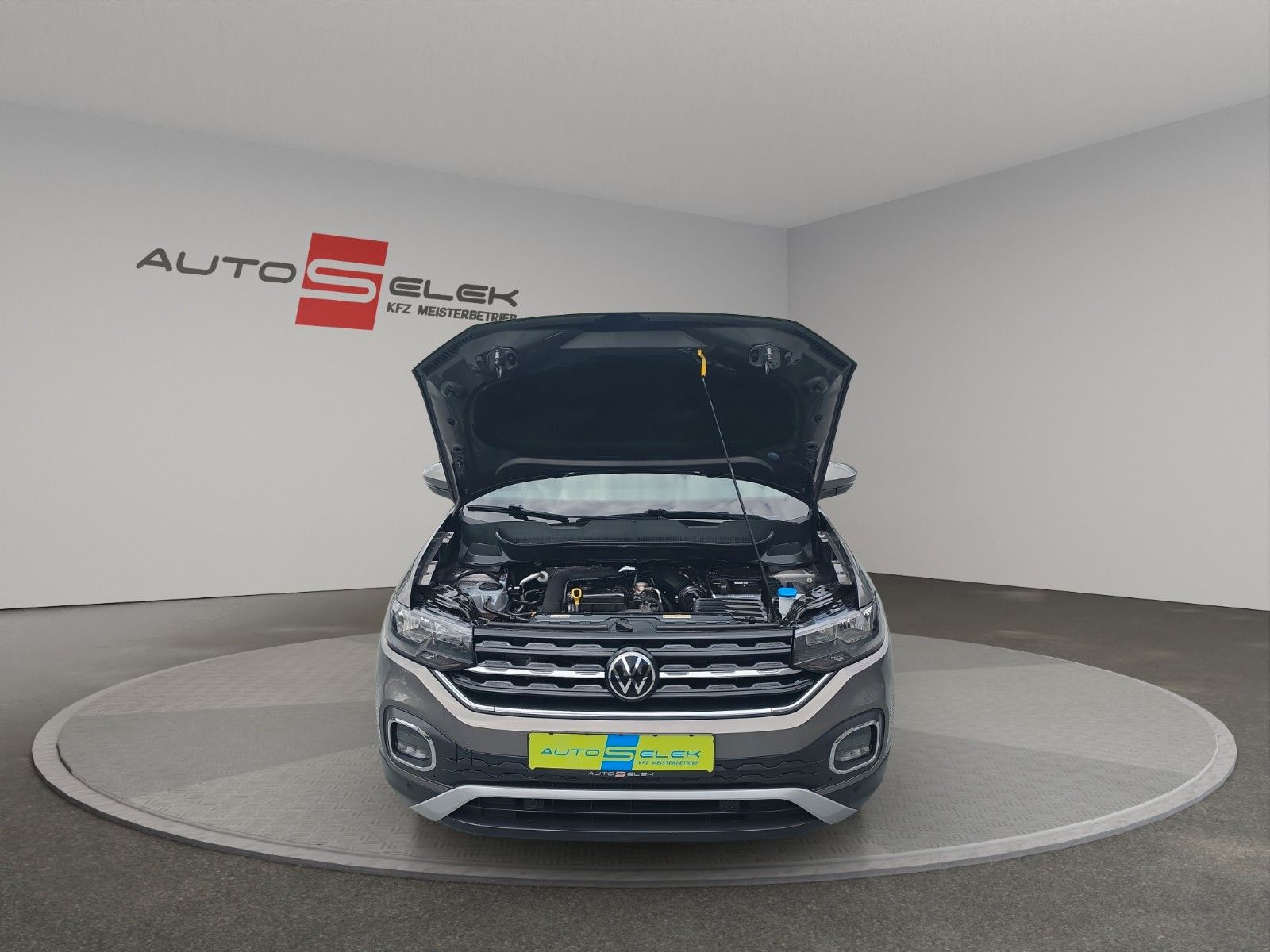 Fahrzeugabbildung Volkswagen T-Cross United NAVI SHZ PDC APP-CONNECT