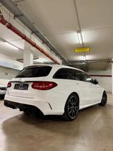 Mercedes-Benz C 43 AMG Performance, Traumzustand - Mercedes-Benz C 43 AMG mit Benzin-Antrieb: Kombi, Automatik