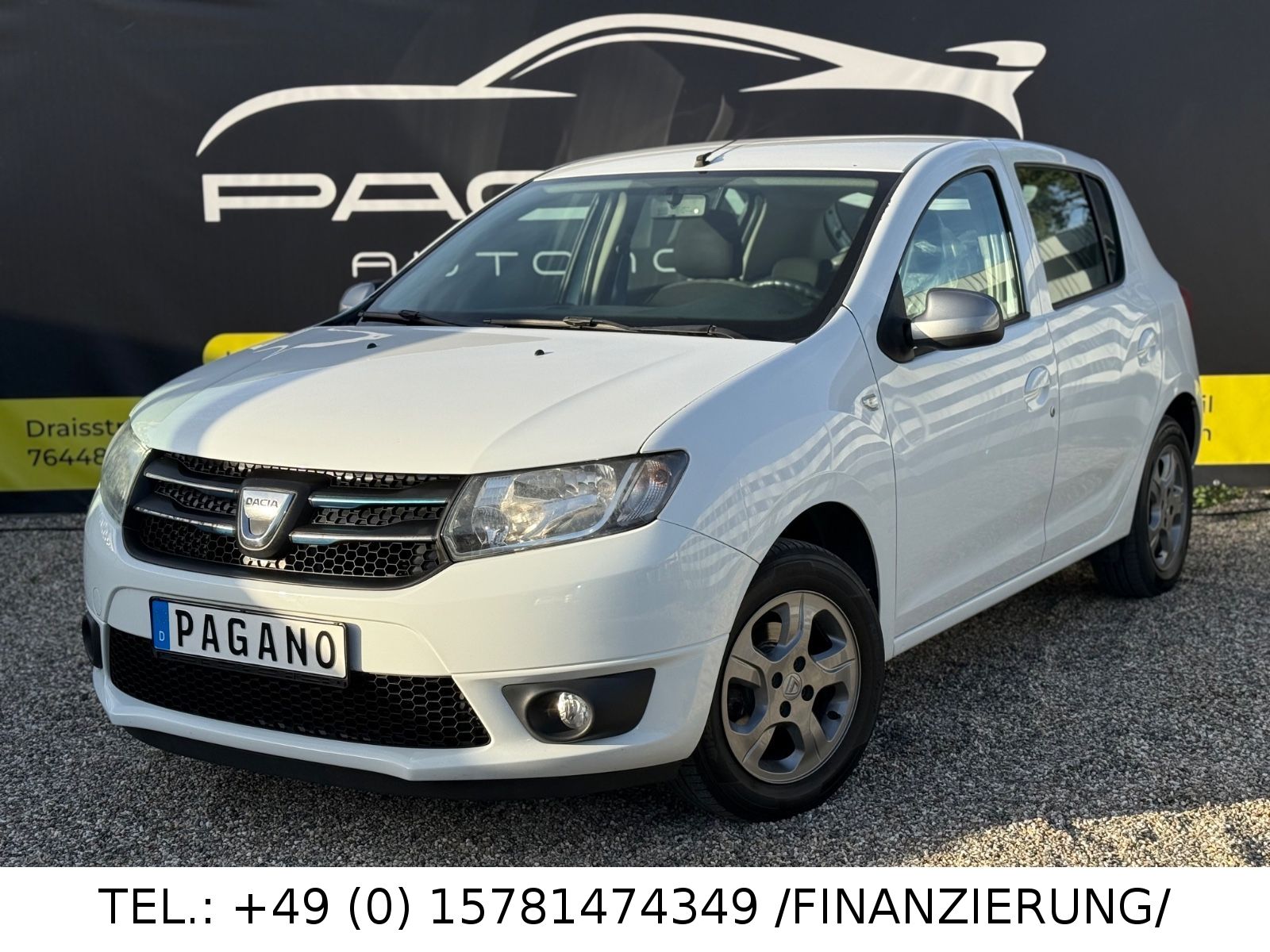 Dacia Sandero in Weiß bei Pagano Automobile Bild 1 von 1