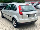 Ford Fiesta 1.3, TÜV neu, Reifen Neu, Servo - Ford Fiesta aus 2003