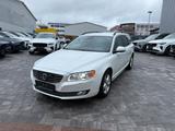 Volvo V70 D4 AWD +NAVI+XENON+LEDER+WR+SH+ECC+PDC - weiße Volvo V70