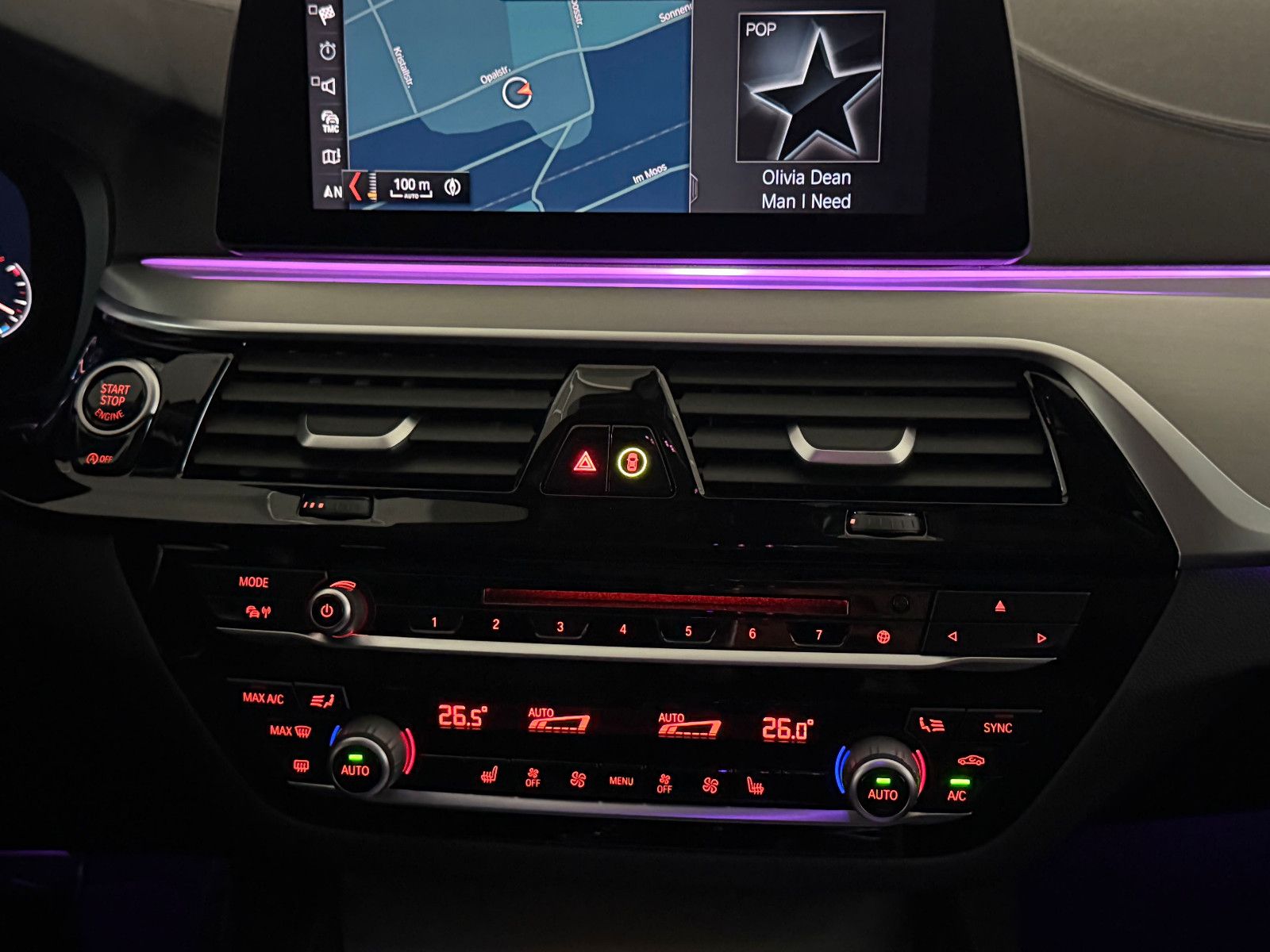 Fahrzeugabbildung BMW 640 d xDrive M SPORT/LED/AHK/HuD/PANO/ACC/H&K