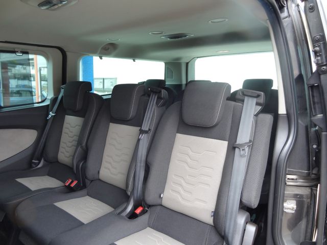 Fahrzeugabbildung Ford Tourneo Custom 300 L2/Titanium/9-Sitzer/AHK/Kam/