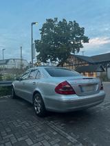 Mercedes-Benz Mercedes Benz E 270 CDI Elegance Automatik - Mercedes-Benz E 270: Cdi Elegance