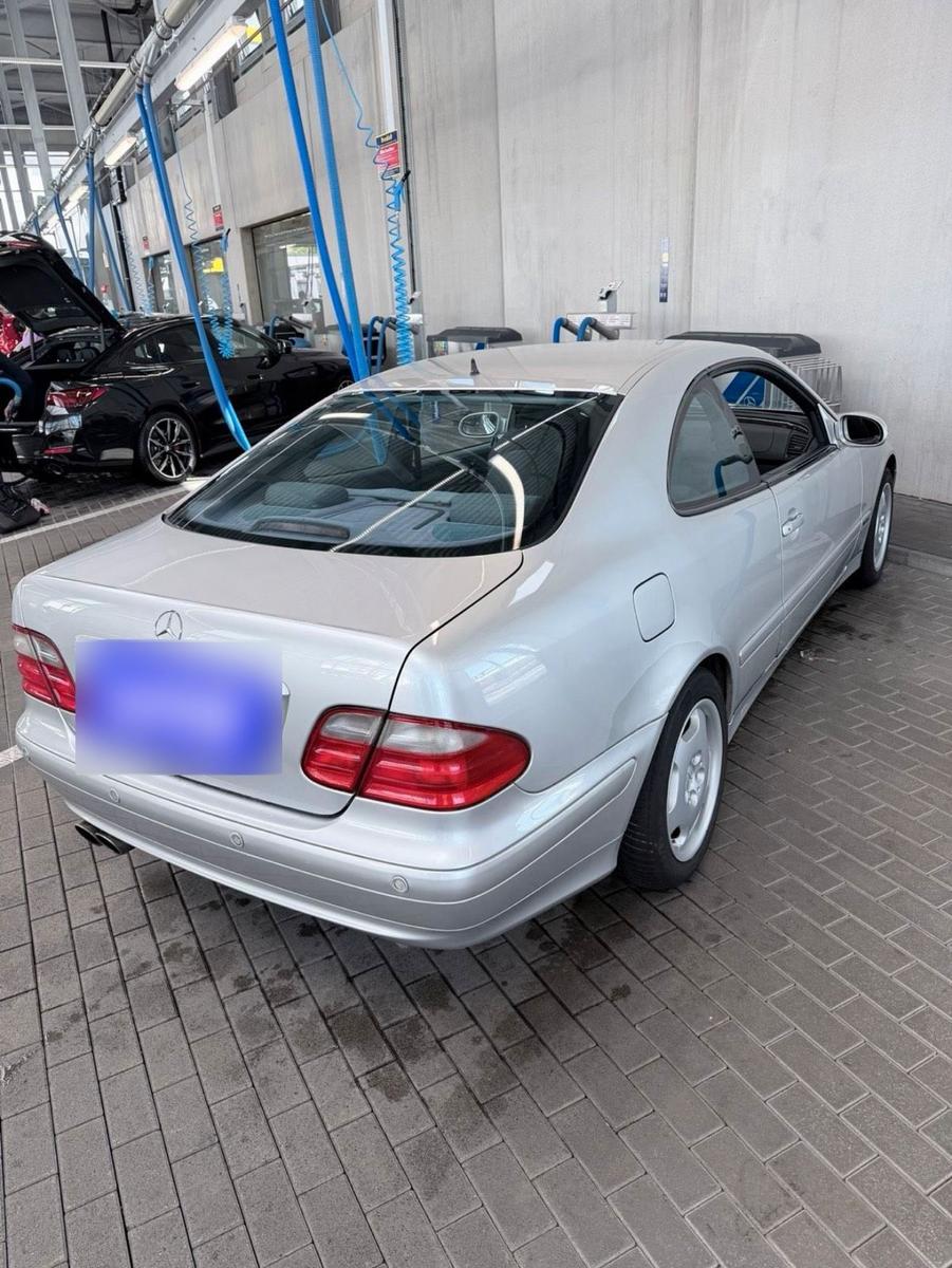 Mercedes-Benz CLK 200