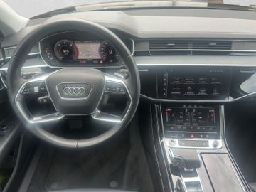 Audi A8 - 5