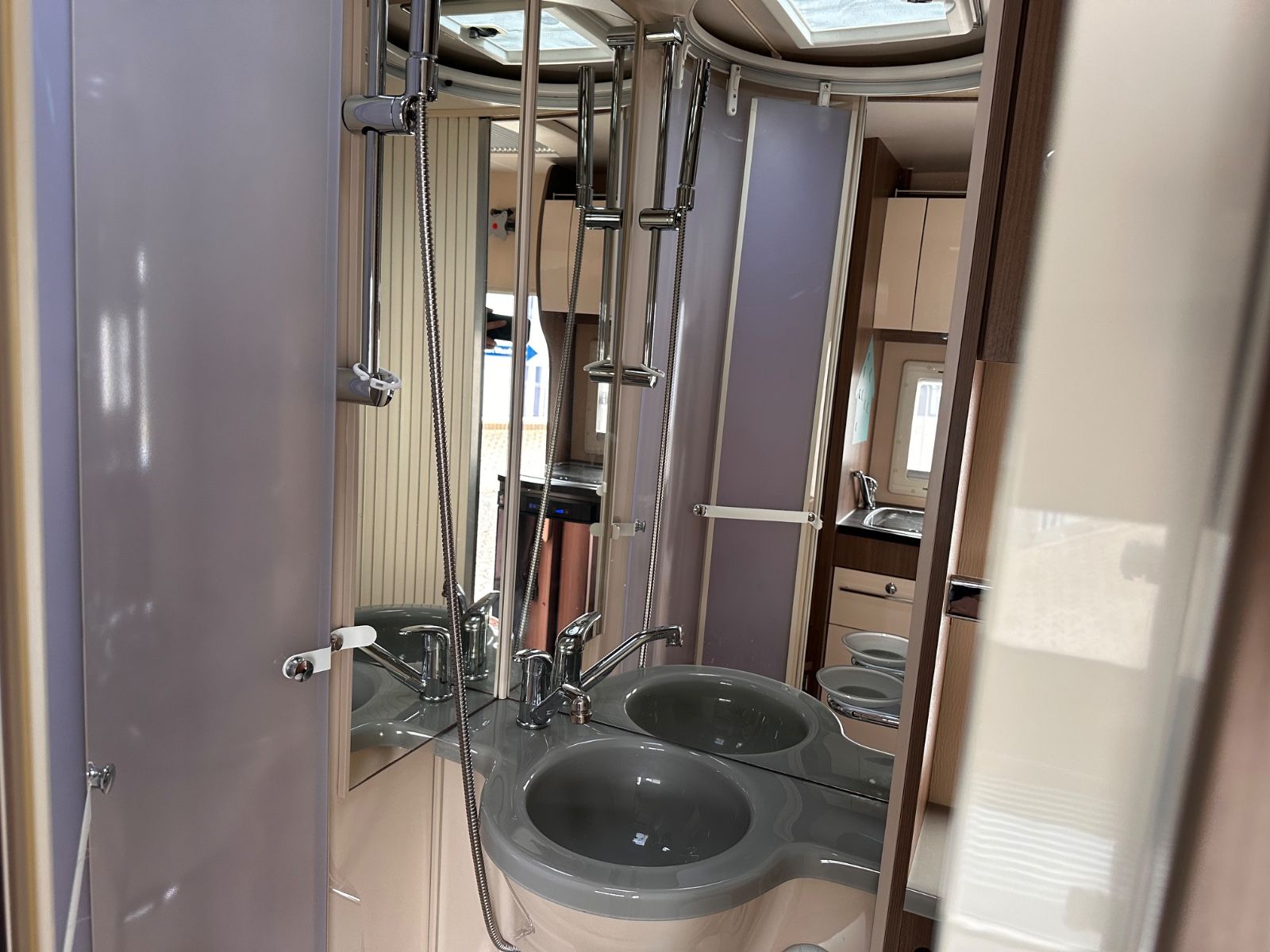 Fahrzeugabbildung Challenger Birthday 31 M14 140CH Transit WC/AHK