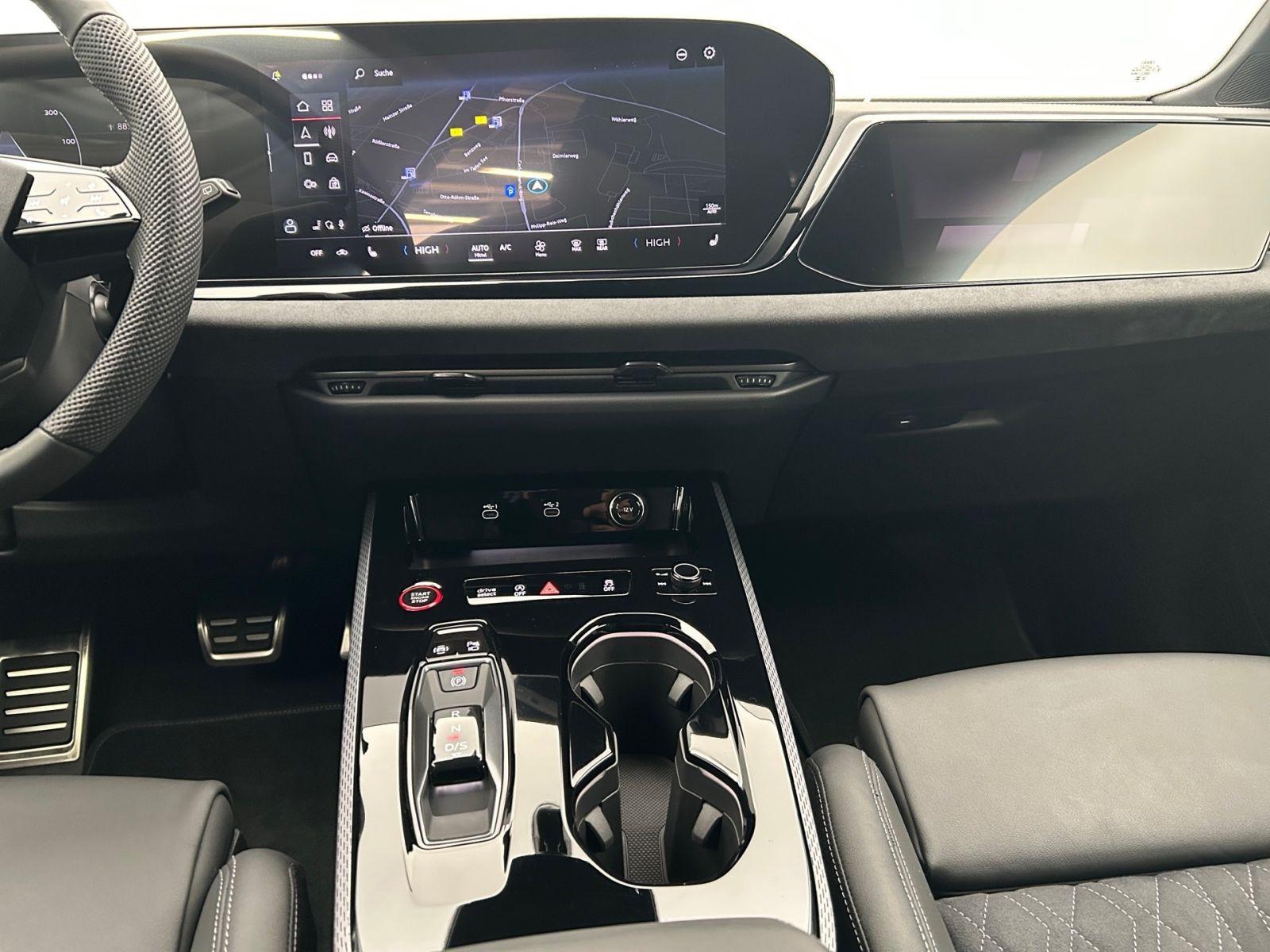 Audi A5 Avant 40 TFSI qu 2x S line Edition One S tro*