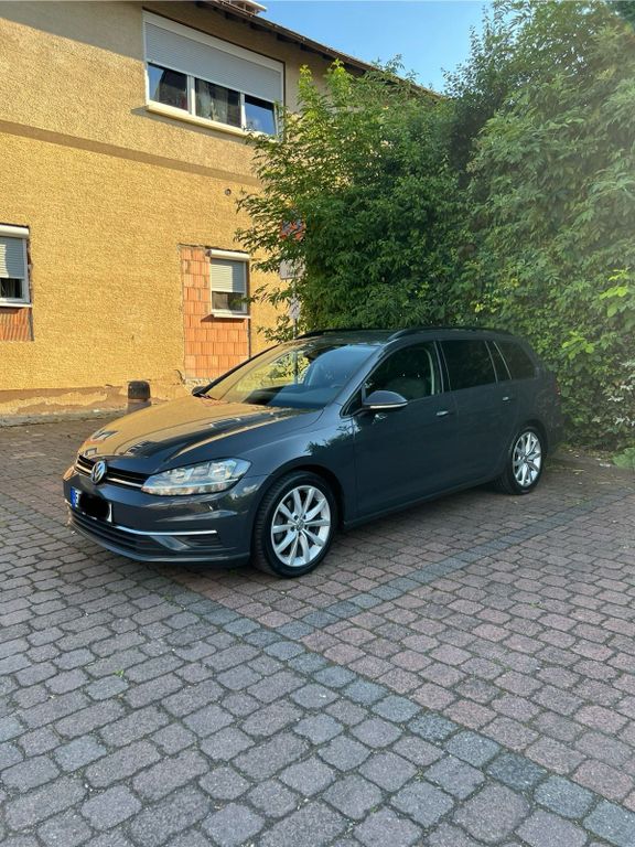 Image of Volkswagen Golf