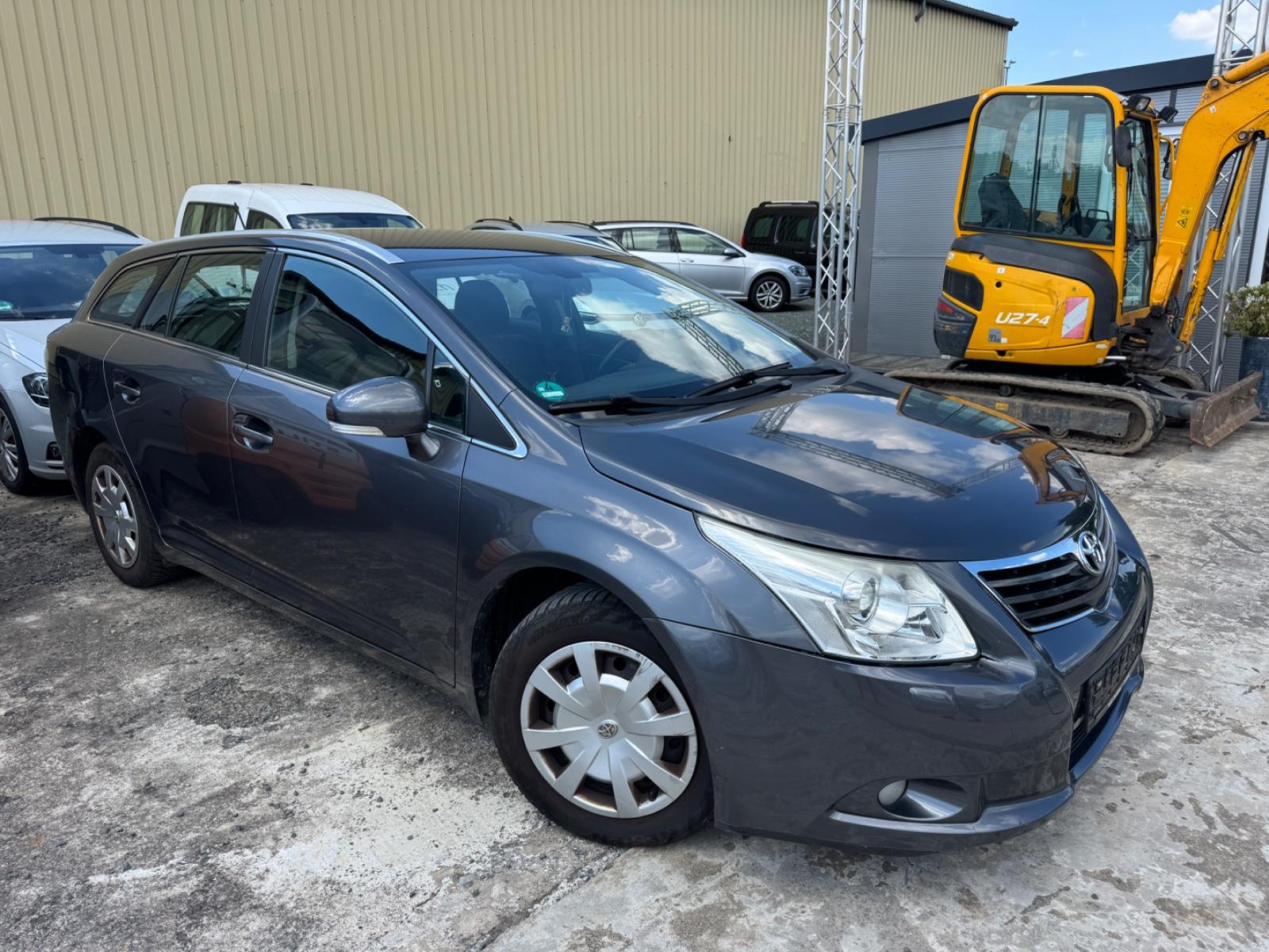 Toyota Avensis 2010 — photo 7
