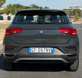 Volkswagen T-Roc - 3