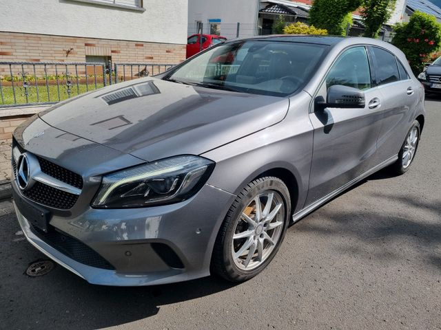 MERCEDES-BENZ A 200 d  Urban