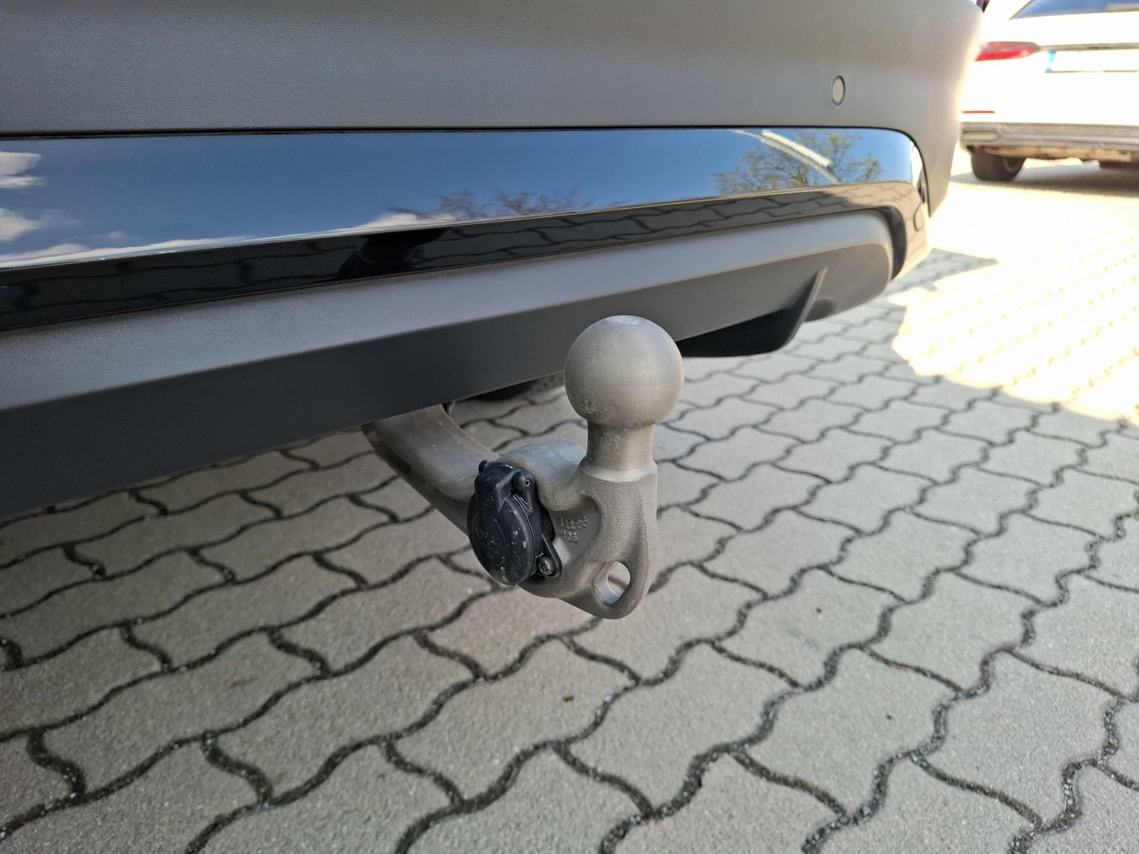 Fahrzeugabbildung Volkswagen Tayron eTSI Life DSG 7-Si Matrix AHK Navi AID AC