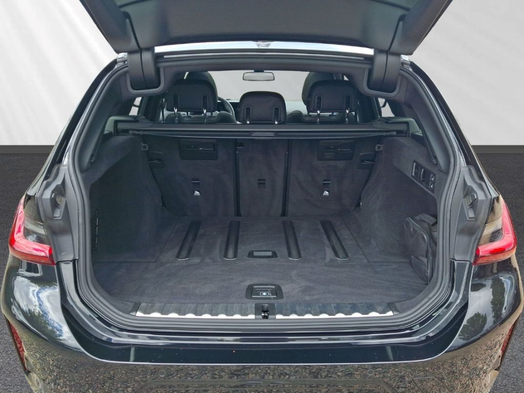 BMW 320 d touring M-Sport Panorama h&k adapt. LED foto 14
