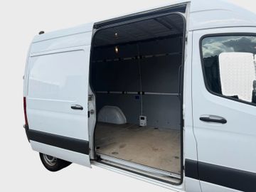 Mercedes Sprinter - 11