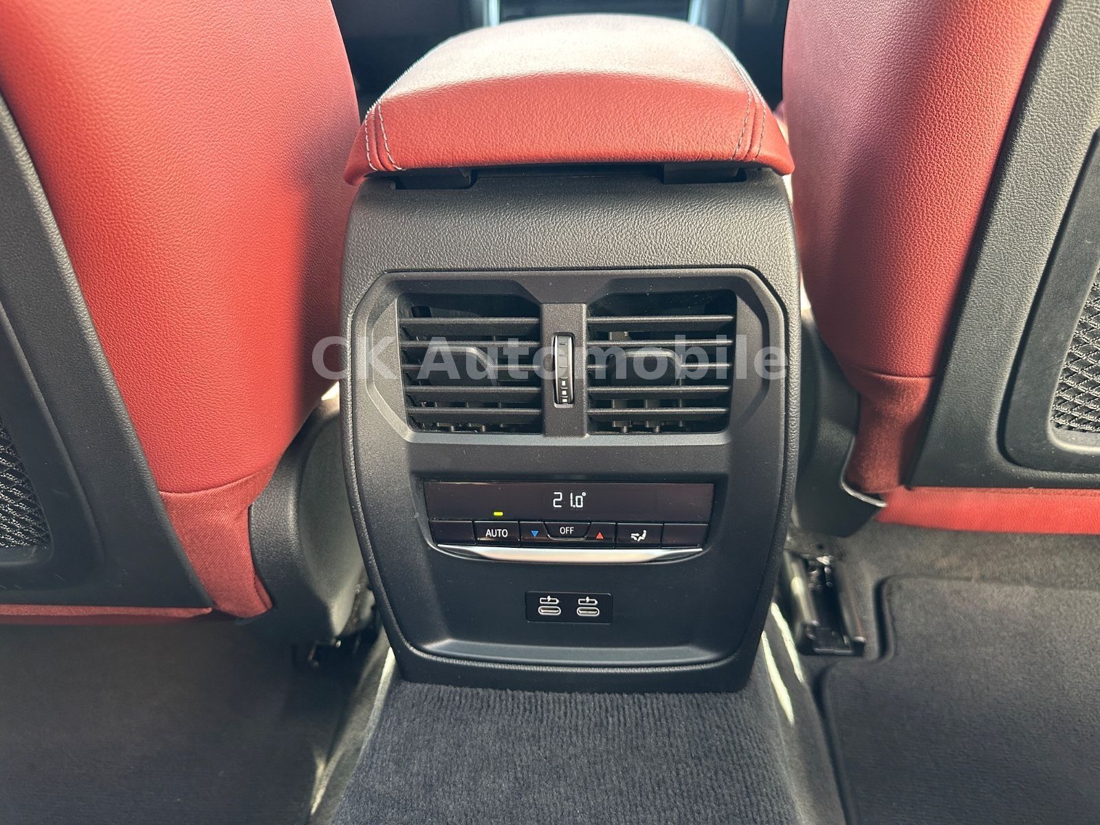 Fahrzeugabbildung BMW M340d xDrive Touring/Navi/Head-Up/Pano/360°/LED