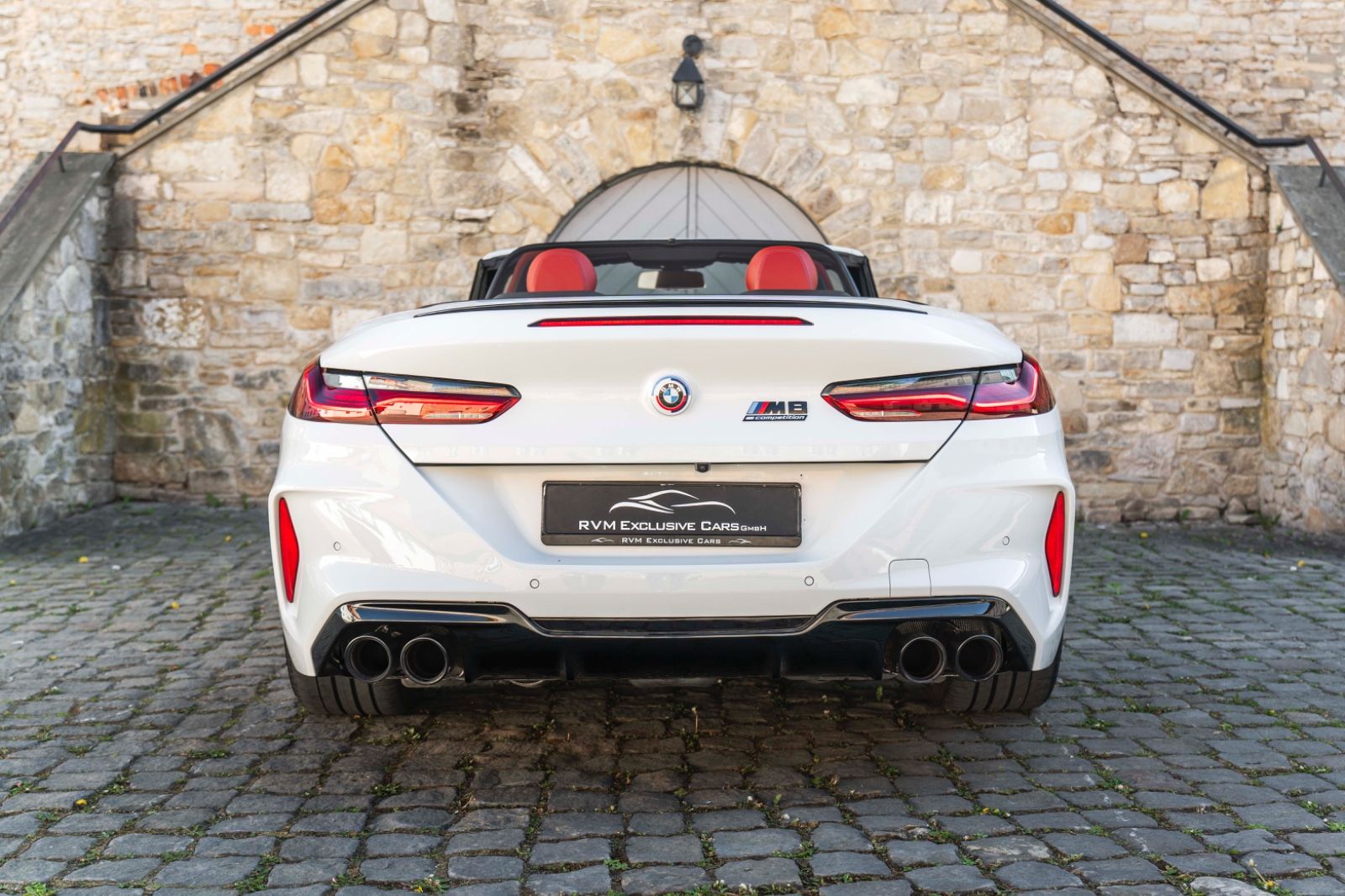 Fahrzeugabbildung BMW M8 Cabrio Competition LASER B&W ACC 3D SOFTCLOSE
