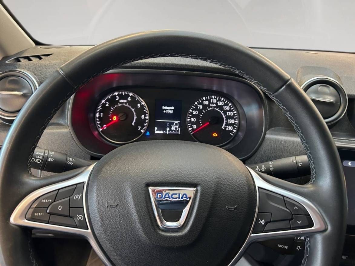 Fahrzeugabbildung Dacia DUSTER Prestige Blue