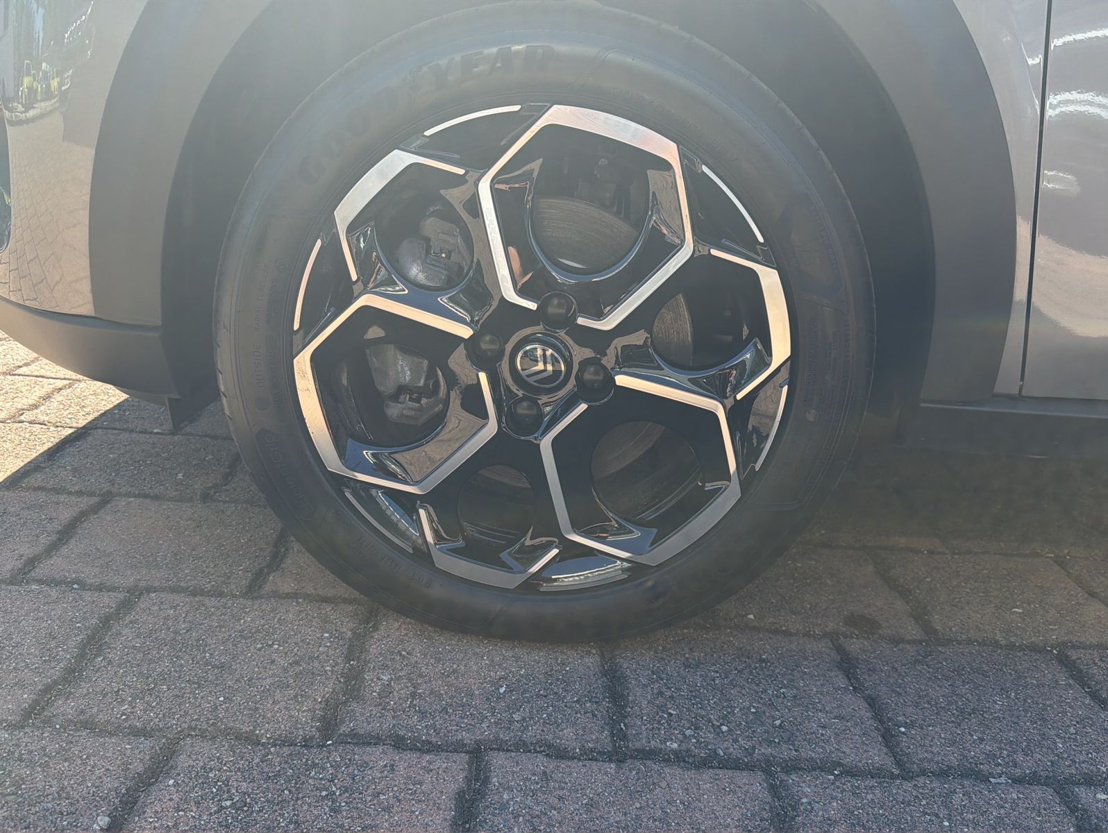 Fahrzeugabbildung Citroën C3 ë 113 MAX Automatik