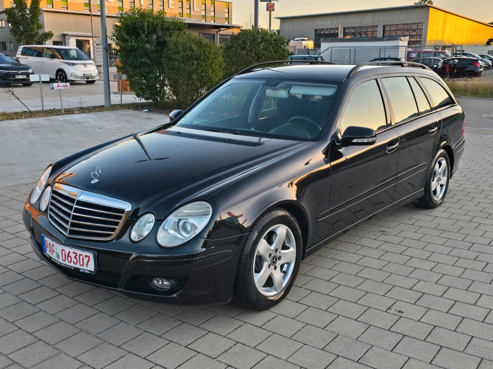 Mercedes-Benz E200 2009 — interior