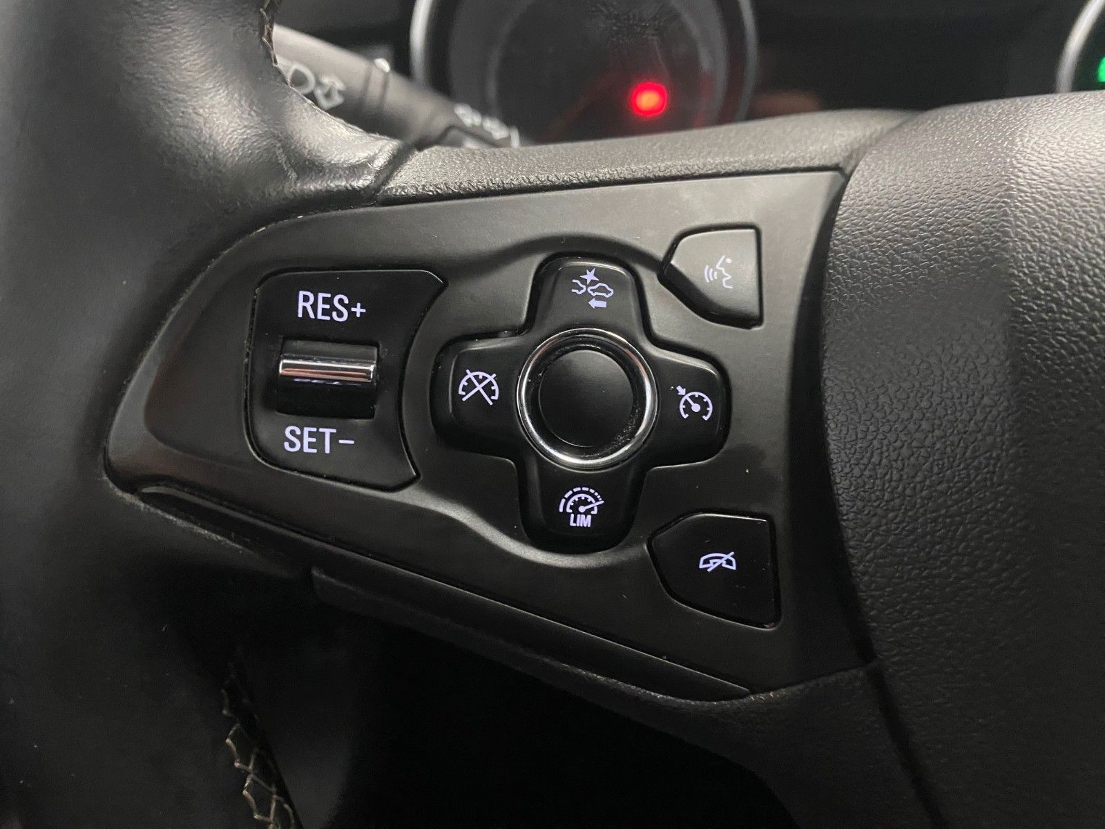Fahrzeugabbildung Opel Astra ST 1.4 DI Turbo ecoFLEX Innovation 110kW