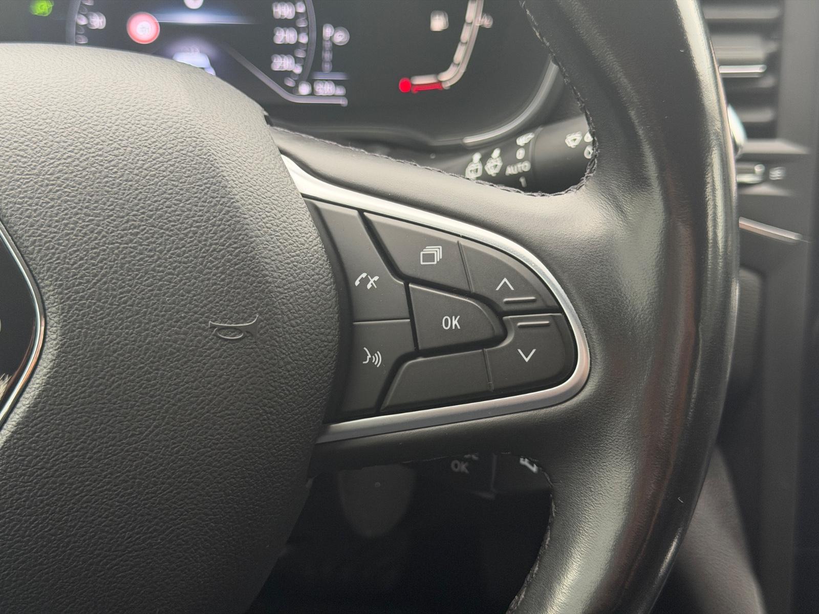 Renault Megane IV GT Automatik CarPlay Kamera AHK Spur