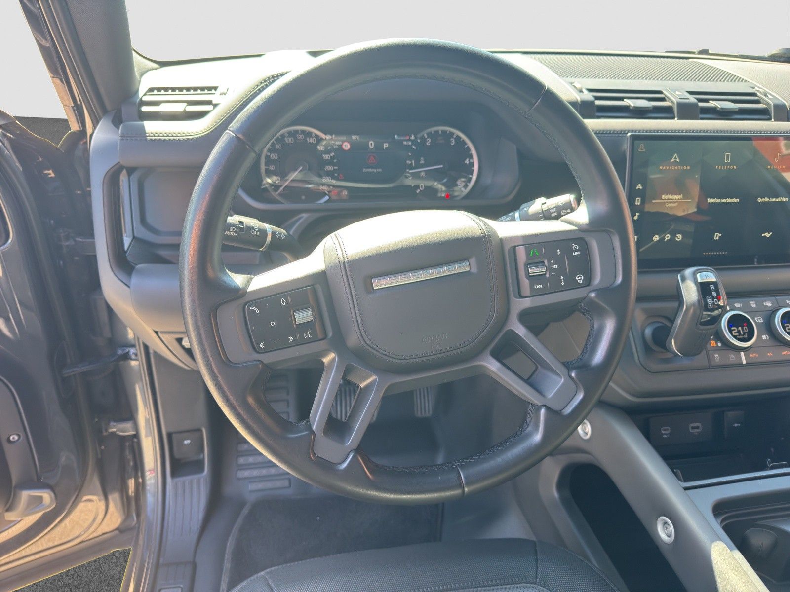 Land Rover Defender 110 D300 X-Dynamic HSE Standheizung foto 4