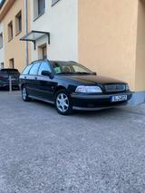 Volvo V40 günstig abzugeben - Kombi Günstig gebraucht