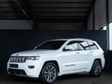 Jeep Grand Cherokee 3.0 CRD Overland*PANO*BI XENON* - Jeep Gebrauchtwagen mit Automatikschaltung