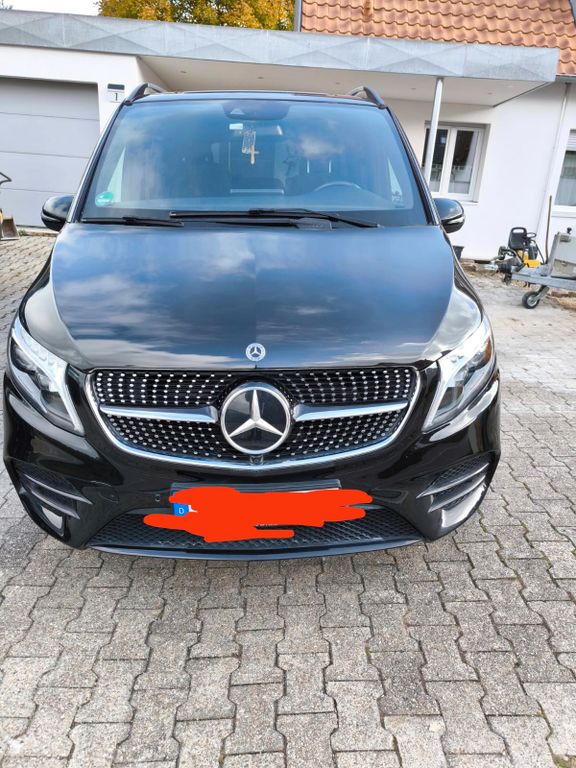 Mercedes-Benz V 220