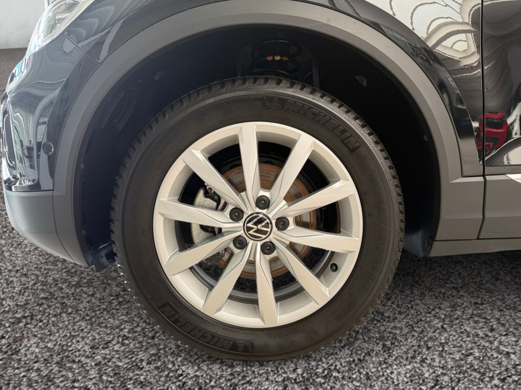 Fahrzeugabbildung Volkswagen T-Roc 1.5TSI DSG Style AHZV 5 Jahre NW Garantie
