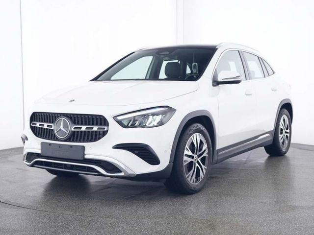 Mercedes-Benz GLA 200 Progressive *AHK*Panoramaschiededach*