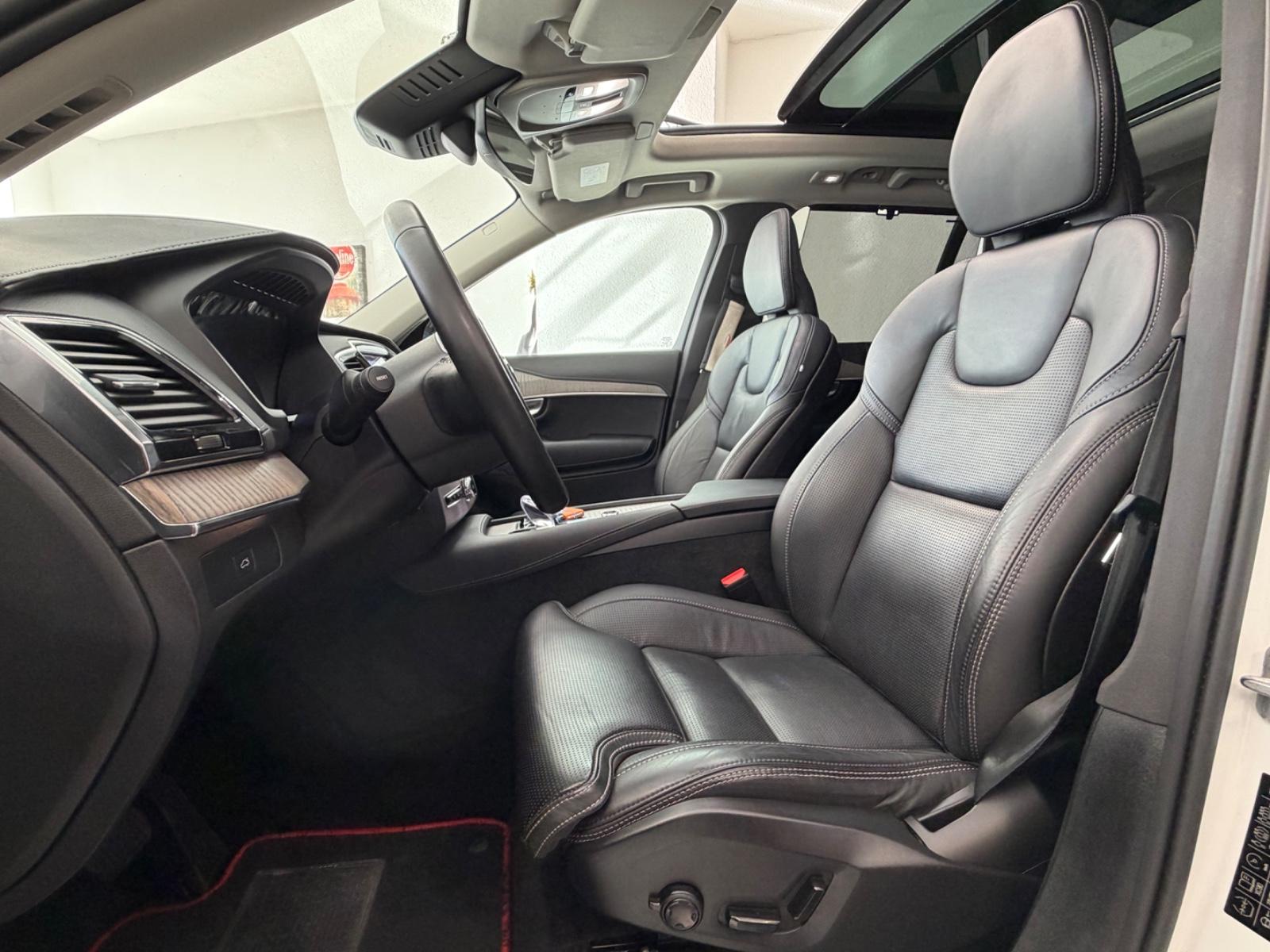 Volvo XC90 Plus Dark AWD 7.Sitze, PANORAMA