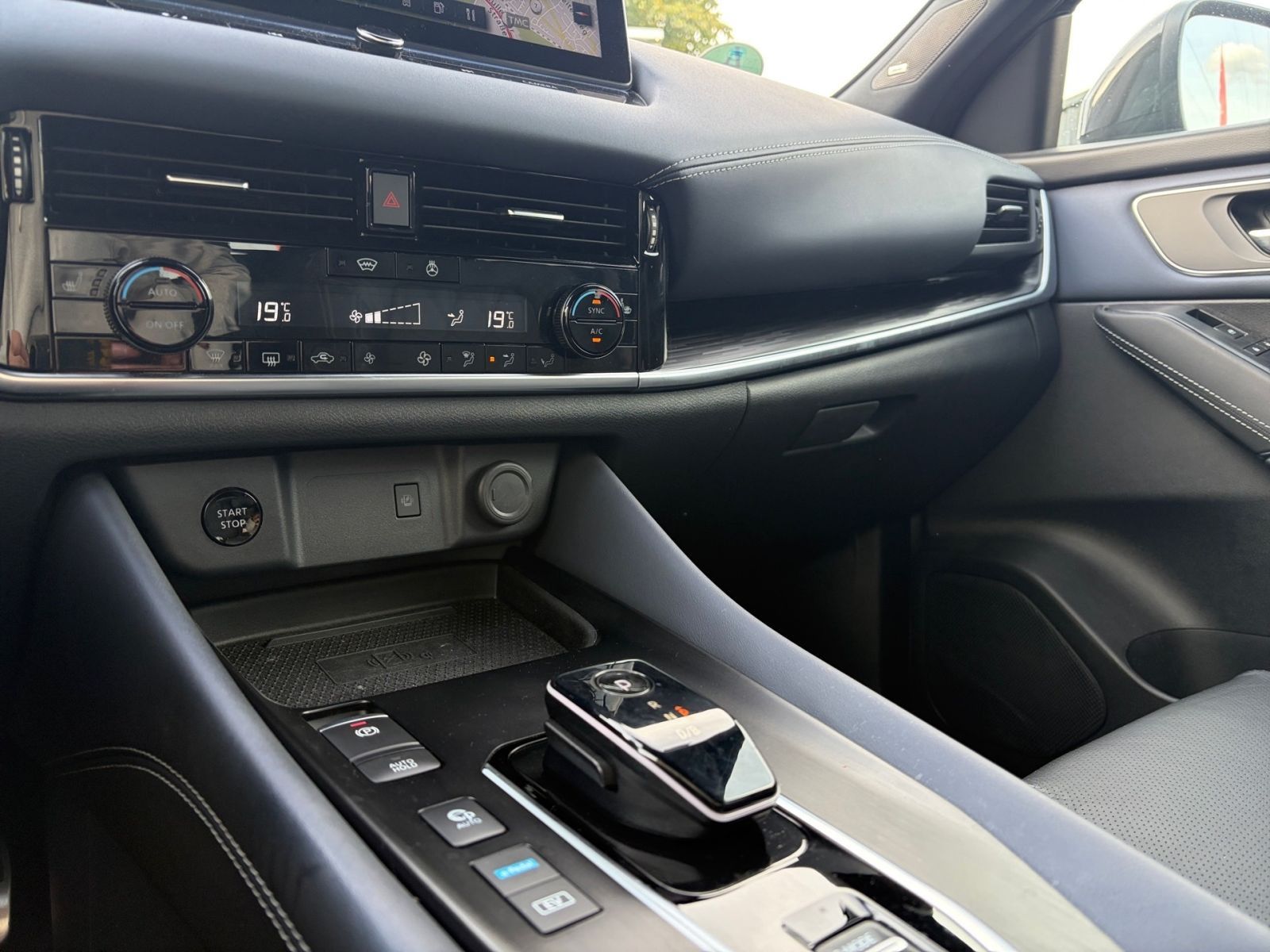 Fahrzeugabbildung Nissan Qashqai 1.5 VC-T e-Power Tekna+ e-Power AHK