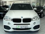 BMW X5 xDrive 30d *M-SPORT*360°*4-ZONEN-KLIMA* - BMW X5: Weiß, Navigationssystem