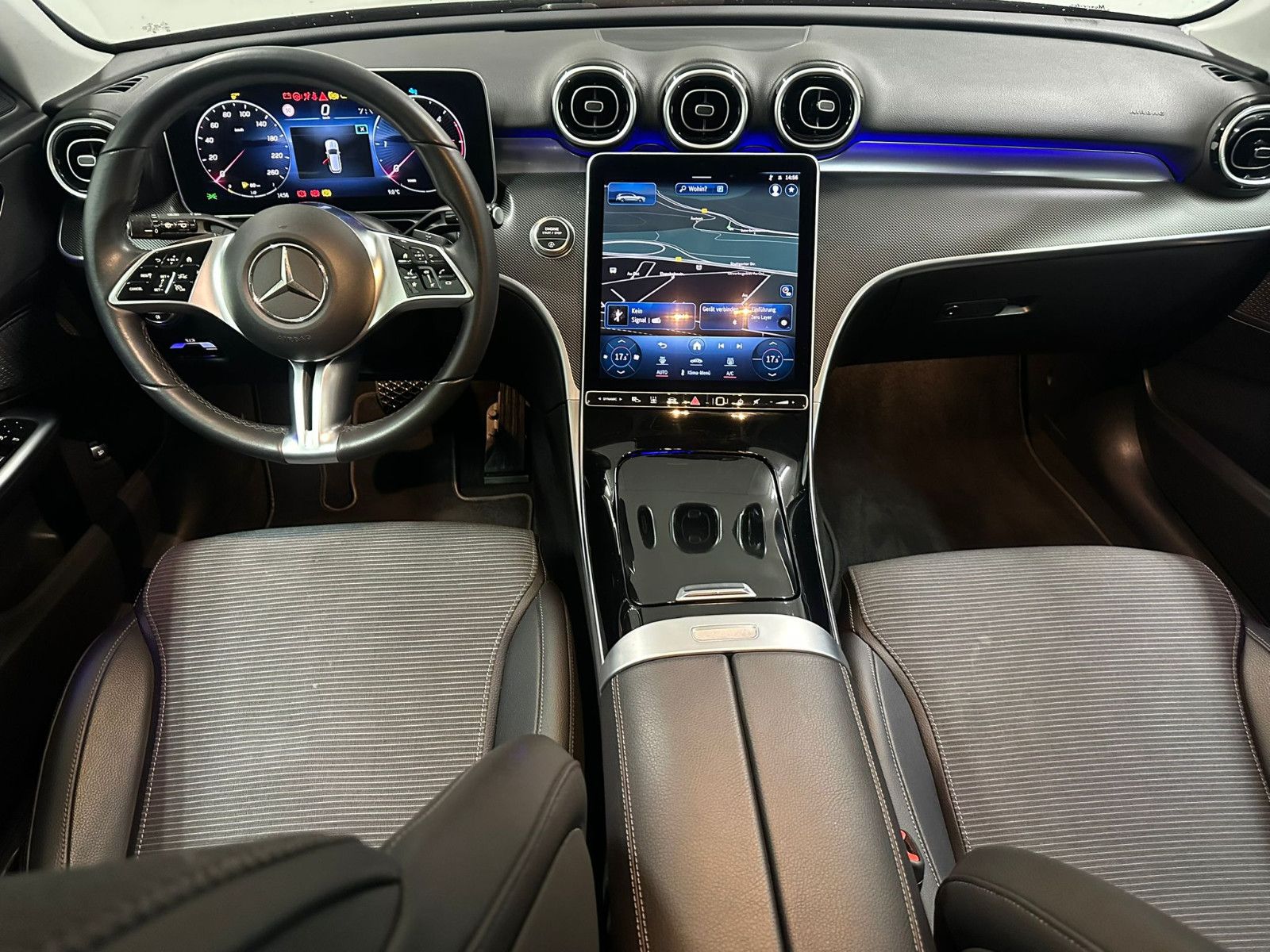 Fahrzeugabbildung Mercedes-Benz C 200 d T Autom. Avantgarde Standheizung