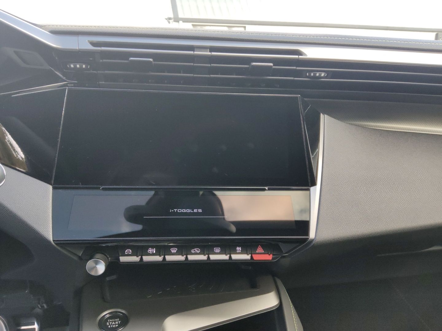 Peugeot 408 - Bild 11