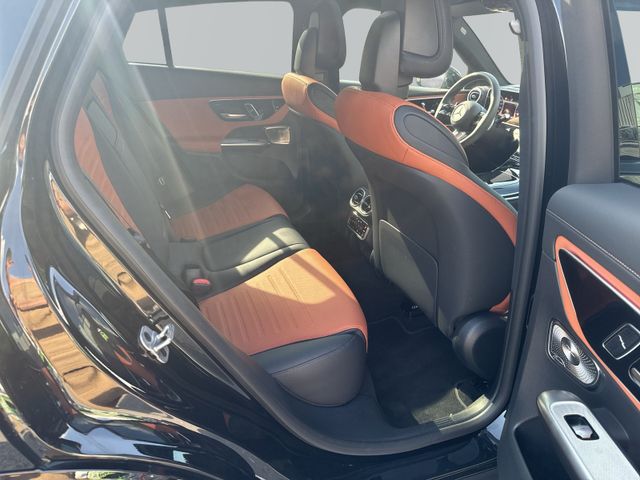 MERCEDES-BENZ GLC 200 – Bild 11