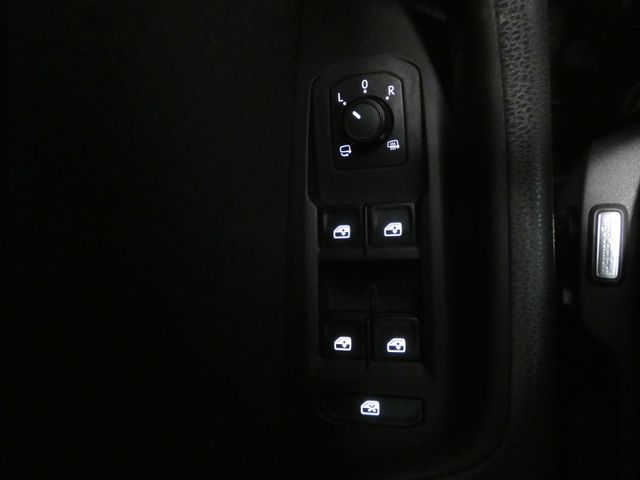 Passat Variant 1.5 TSI Business AHK ACC SHZ LED