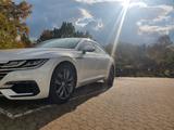 Volkswagen Arteon 2.0 TSI DSG R-Line R-Line - VW Arteon Unfallwagen
