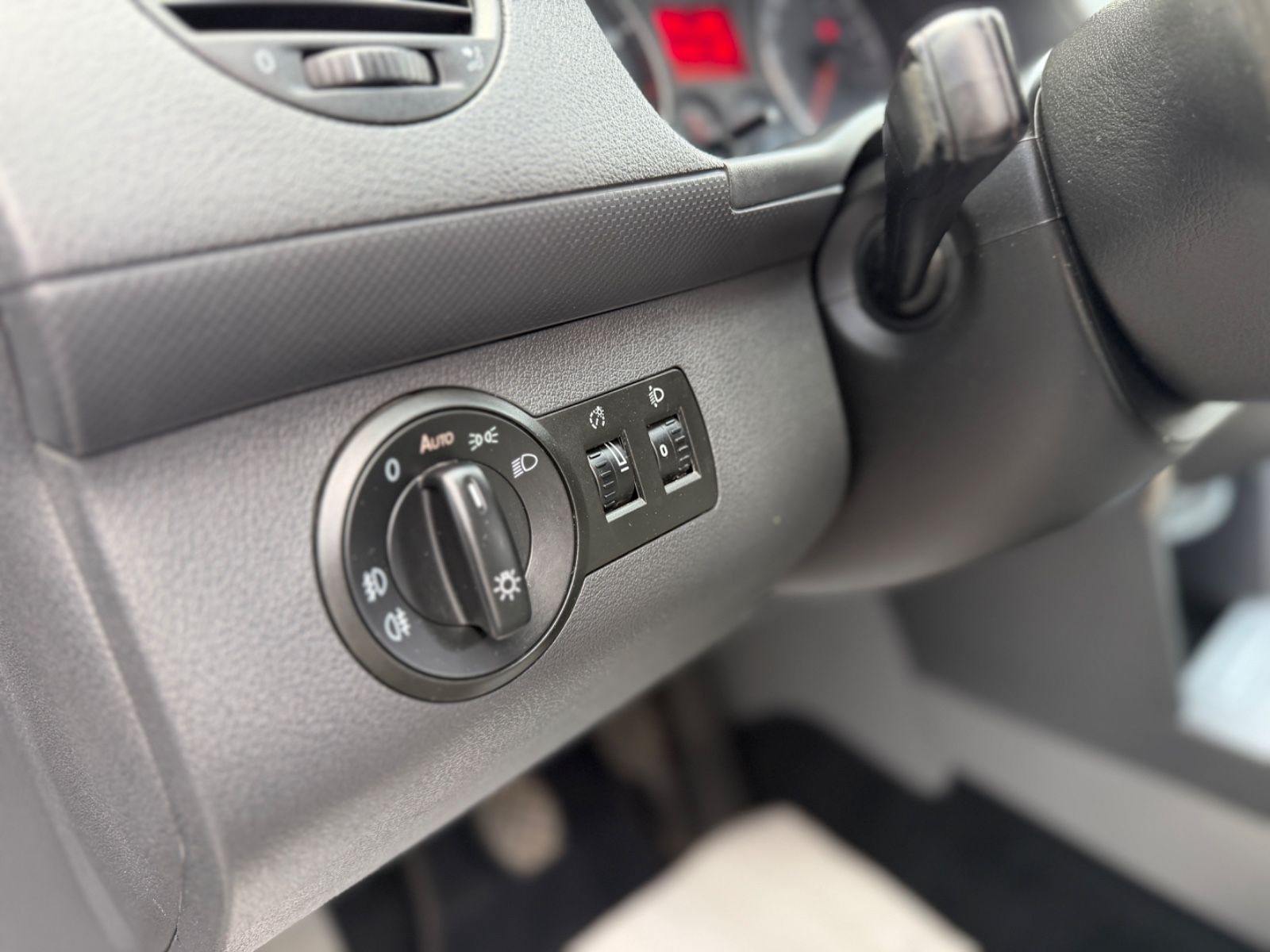 Caddy 1.6 Life Klimaaut. Anhängerk 5Sitz Tüv NEU
