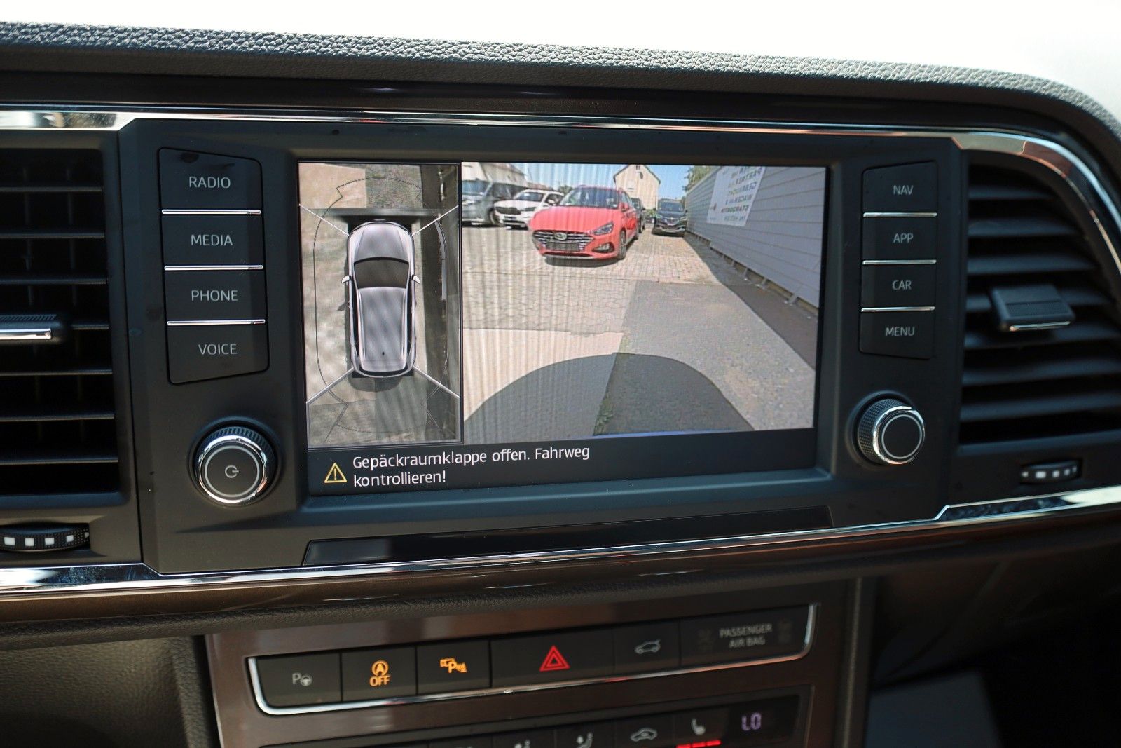 Fahrzeugabbildung SEAT Ateca Xcellence T.Leder,Navi,LED,SH,ACC,SR+WR